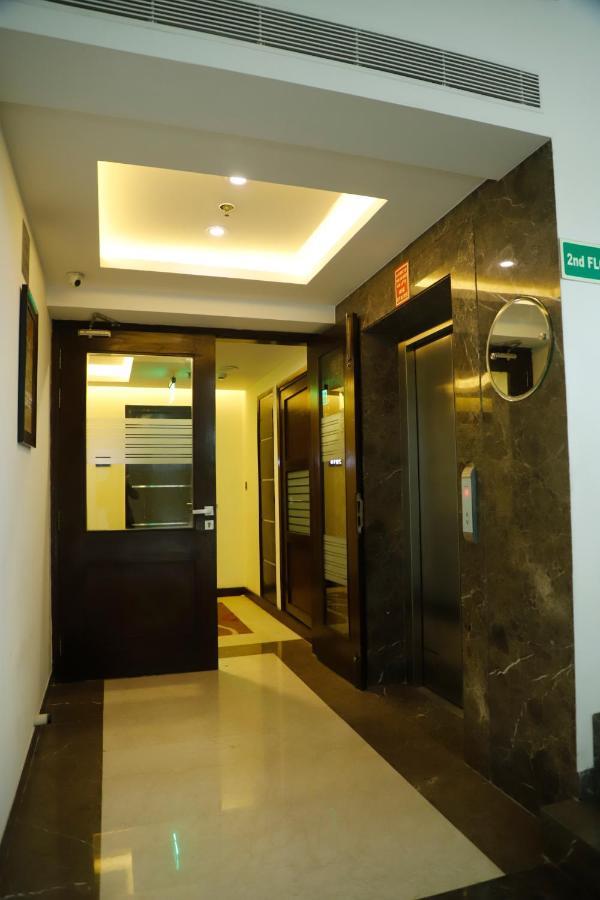 Udman Hotel Chhattarpur New Delhi Exterior photo