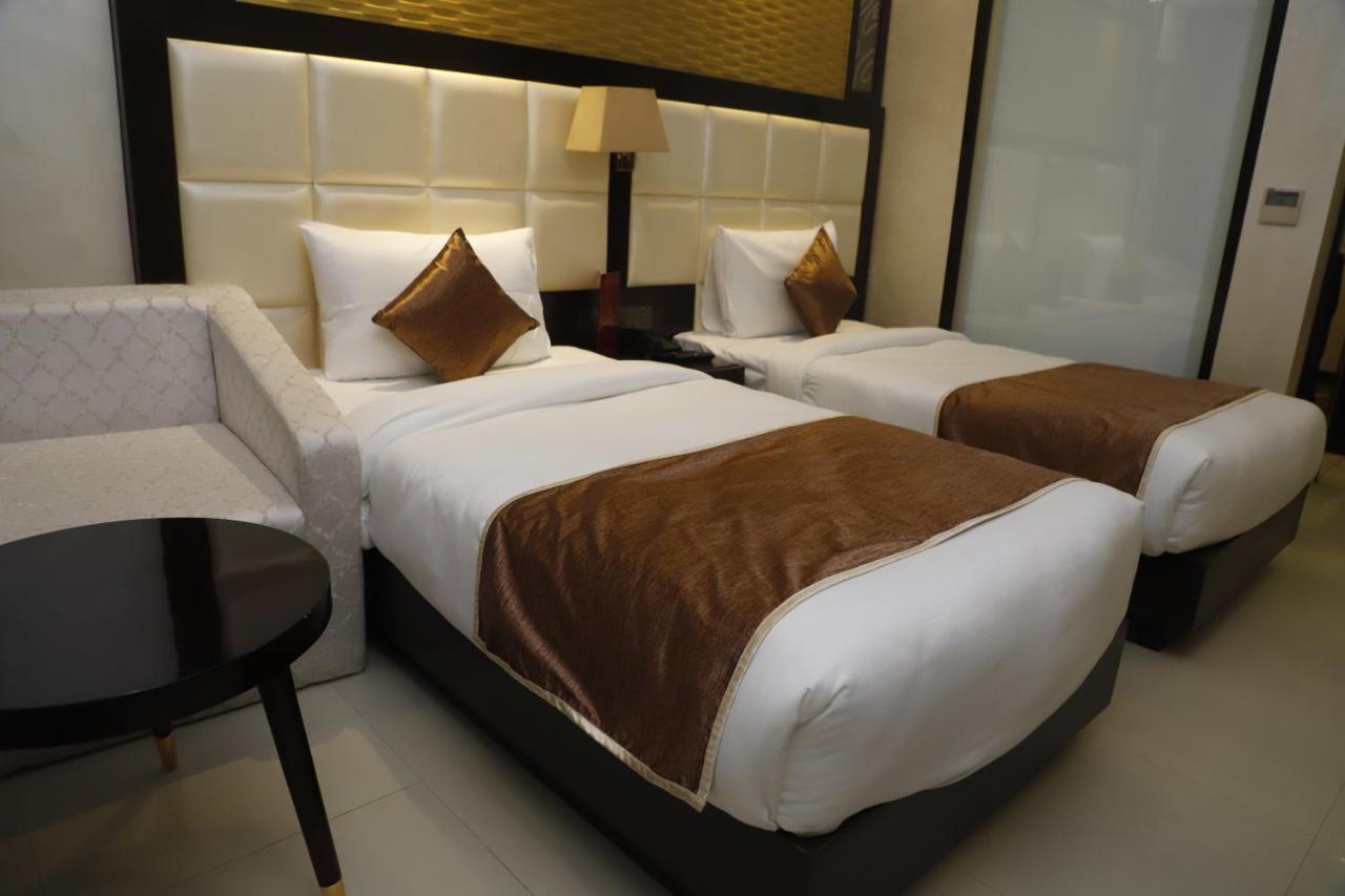 Udman Hotel Chhattarpur New Delhi Exterior photo