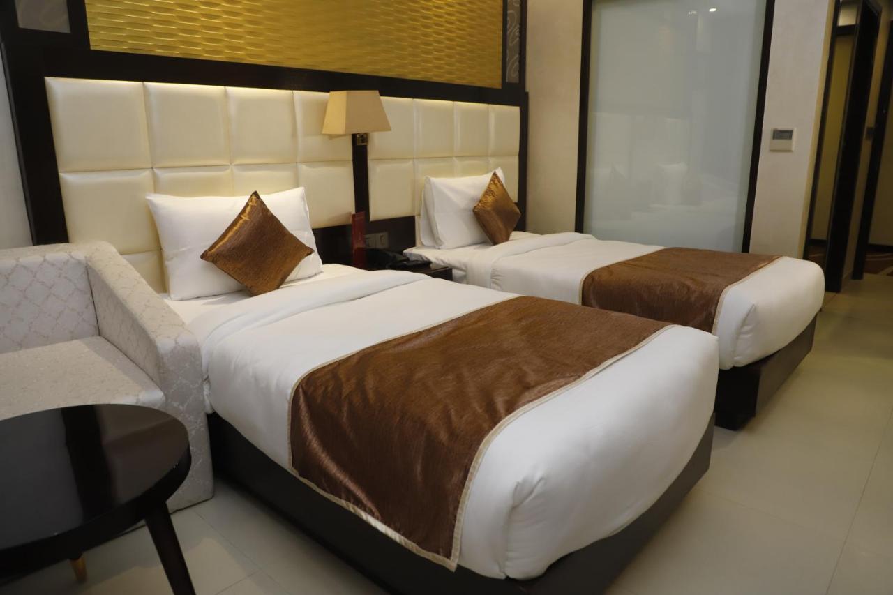 Udman Hotel Chhattarpur New Delhi Exterior photo
